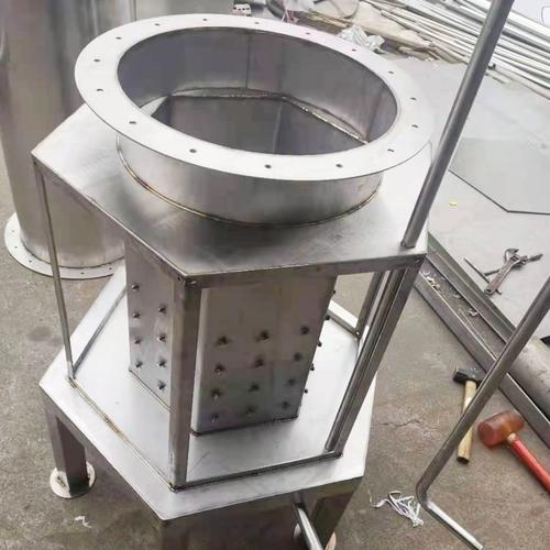 304 316l精品不銹鋼板激光切割水箱盒子加工定做鈑金折彎焊接拉絲